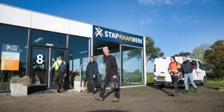 Logo van Stap naar Werk